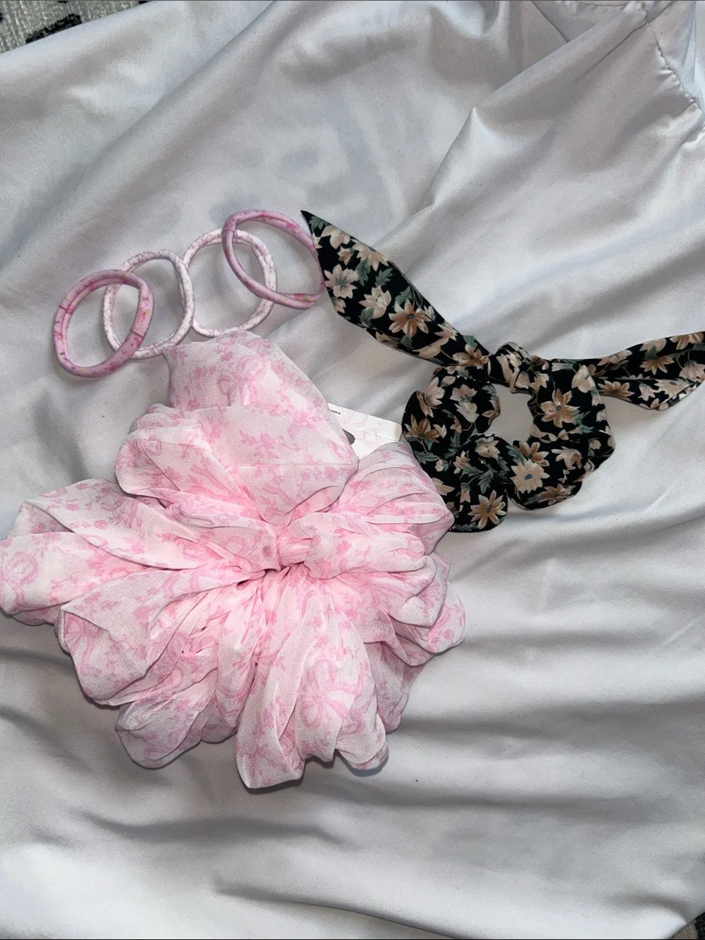 LoveShackFancy Hair accessories set